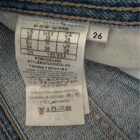 Guess Boy Fit Distressed Jeans - Picture 4 of 4